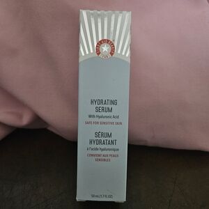 First Aid Beauty Hydrating Serum - Gray and Red 2of2